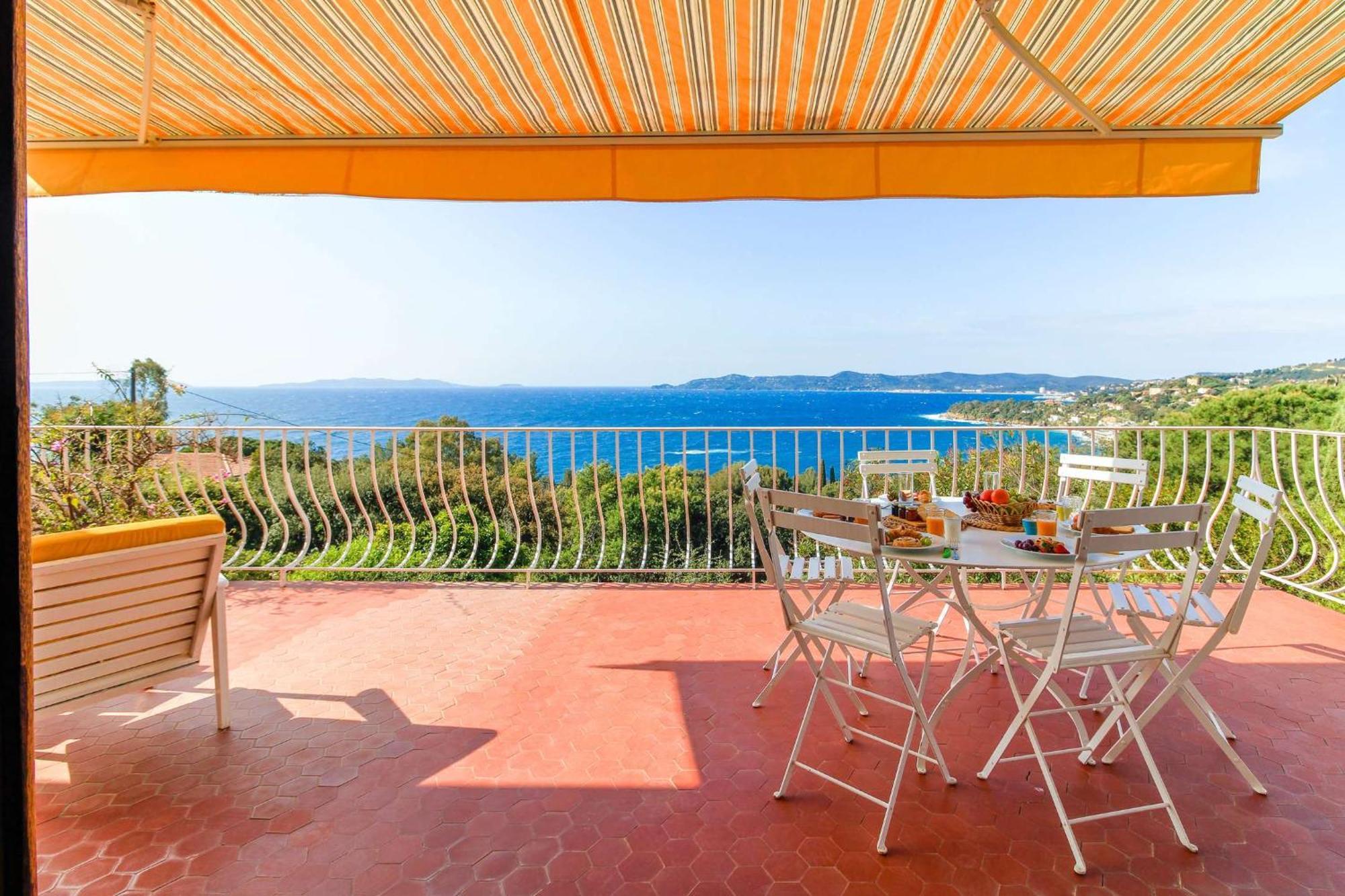 Select'sohome - De Pour 6 Personnes Avec Vue A 180 Degres - Piscine Et Services Inclus - Figa Le Lavandou